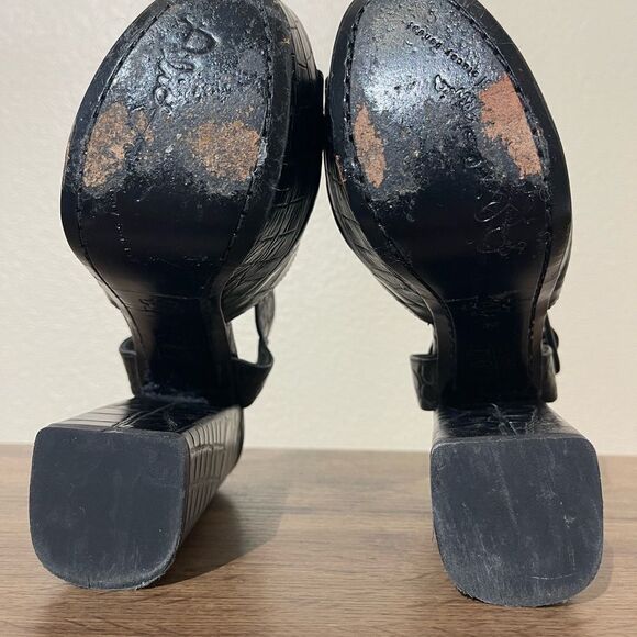 Alice + Olivia Black Croc-Embossed Platform Heels - Picture 6 of 7